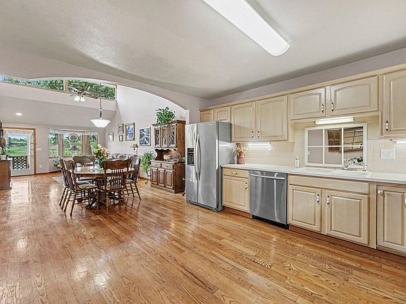 4th image of 1566 W 29th St