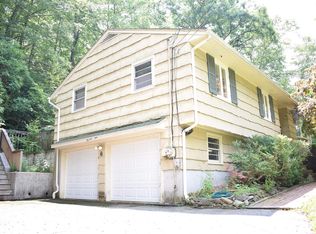 71 Cold Spring Cir, Shelton, CT 06484