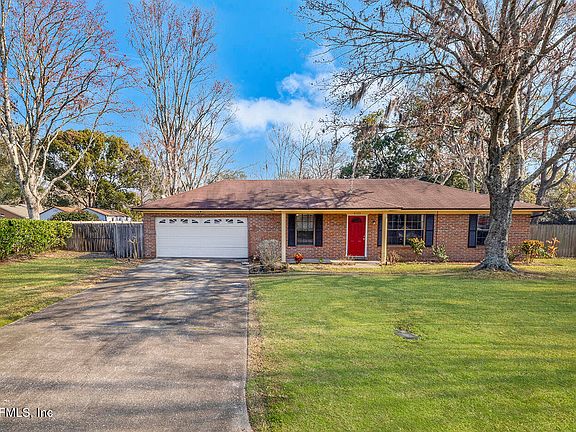 5th image of 1715 FARM Way