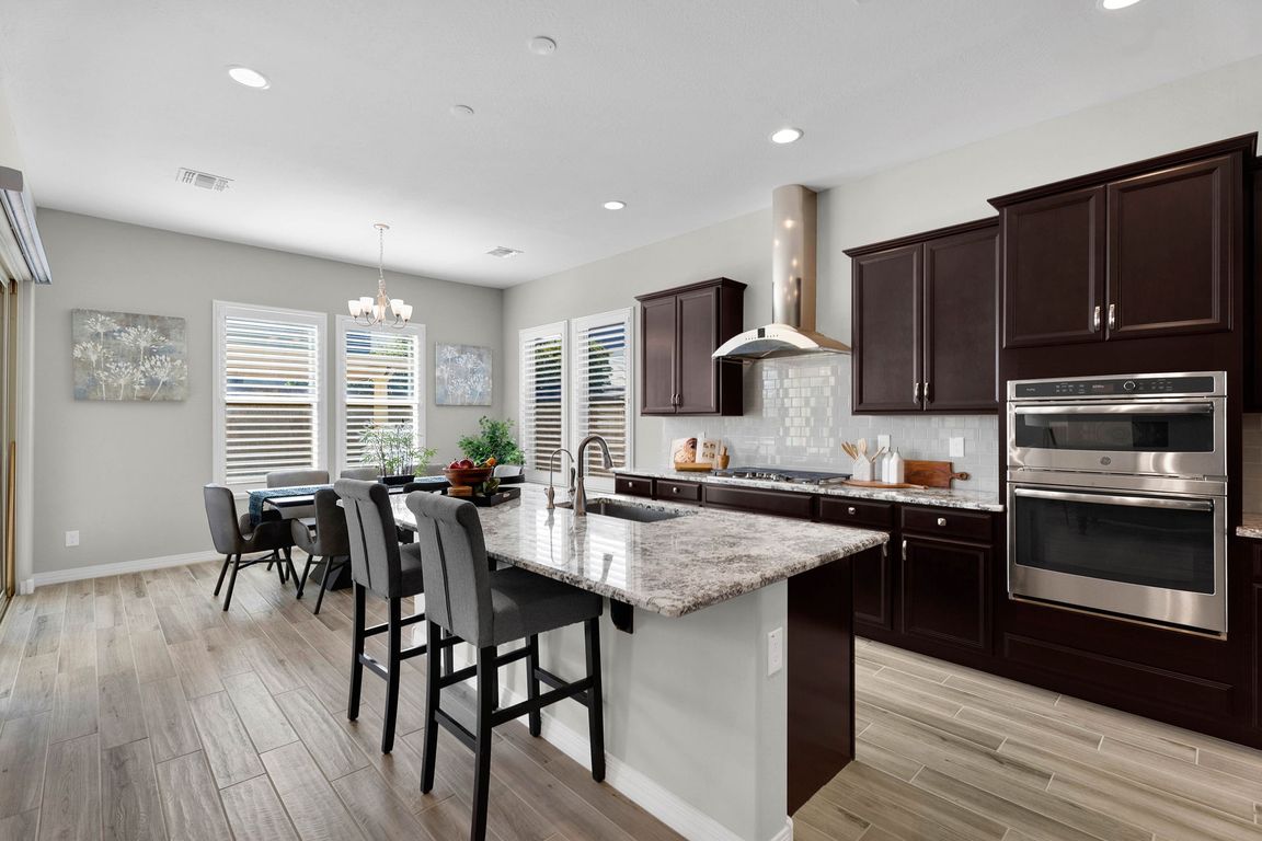 next background image