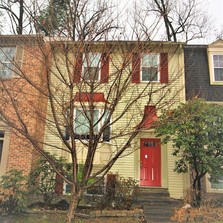 1st image of 9585 Lindenbrook St