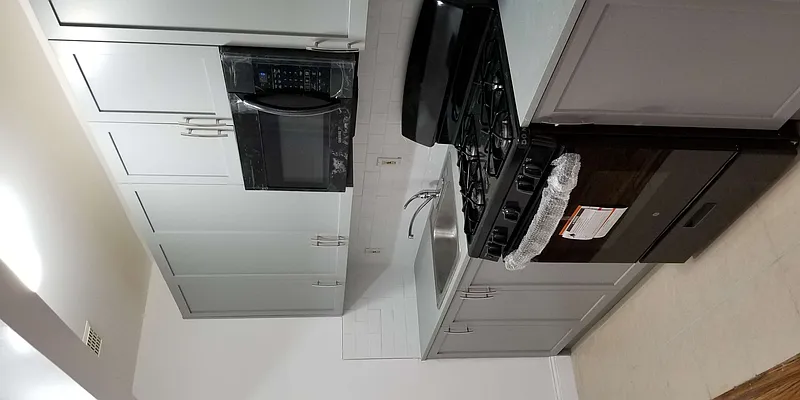 Rented by City Express Realty & Management Corp | media 28