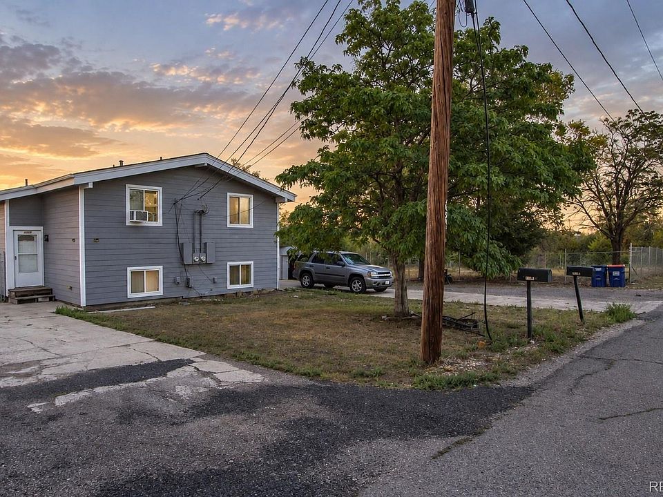 1st image of 2581 W 66th Place