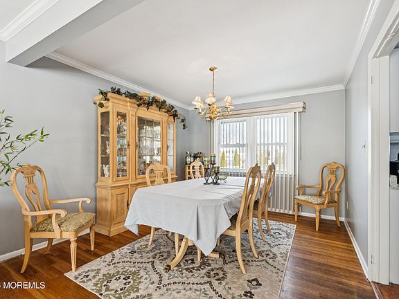 4th image of 2 Livingston Drive