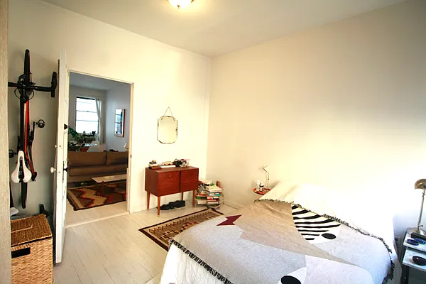 Rented by Grand & Co. | media 20