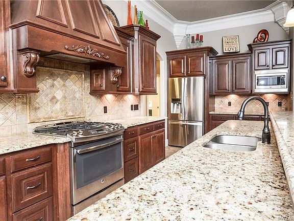 5th image of 158 Yopp Cir