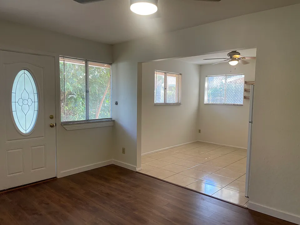 2234 W Vista Ave #10