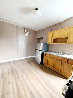 Rented by G Y B Realty Inc | media 1