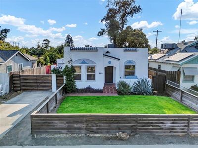 905 S Locust Street, Visalia, CA, 93277