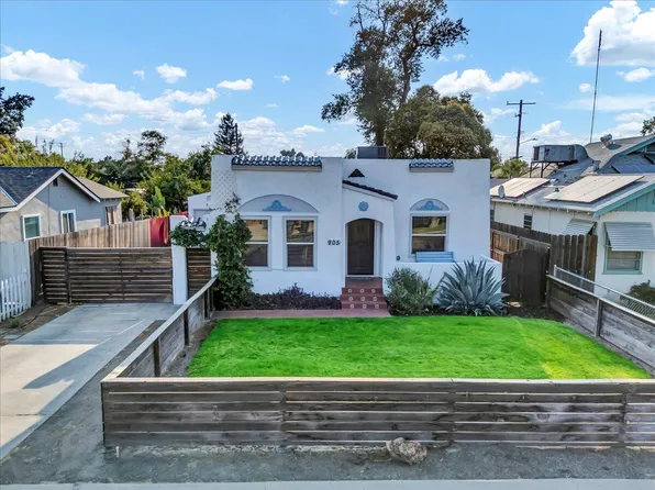 905 S Locust Street, Visalia, CA 93277