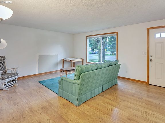 4th image of 3710 NE 129th Ave