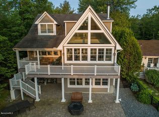 129 Hemlock Ln, Hinsdale, MA 01235
