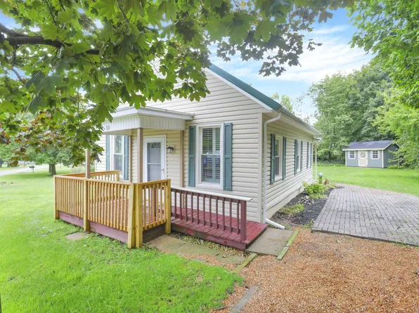 60 N Main St, Thornville, OH 43076