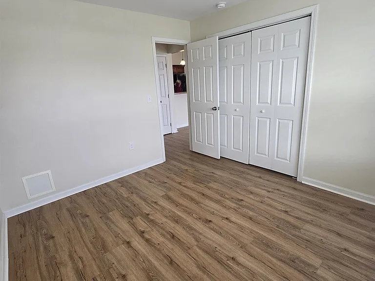 1328 Valor Rd — Photo 16