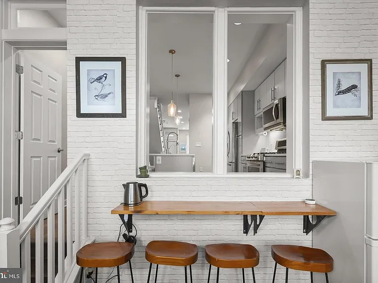 943 N Patterson Park Ave — Photo 10
