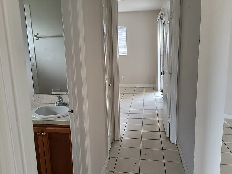 3604 22nd St SW — Photo 4