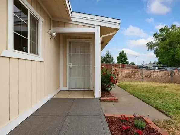 5887 Kelly Way, Sacramento, CA 95824