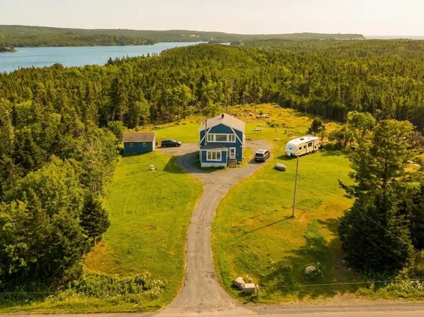 2351 Ostrea Lake Rd, Halifax, NS B0J 2L0