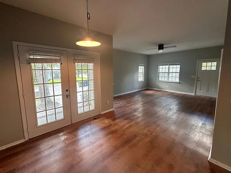 4912 Old Meares Rd — Photo 5
