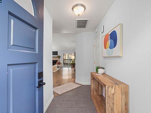 2nd image of 2 Donegal Way