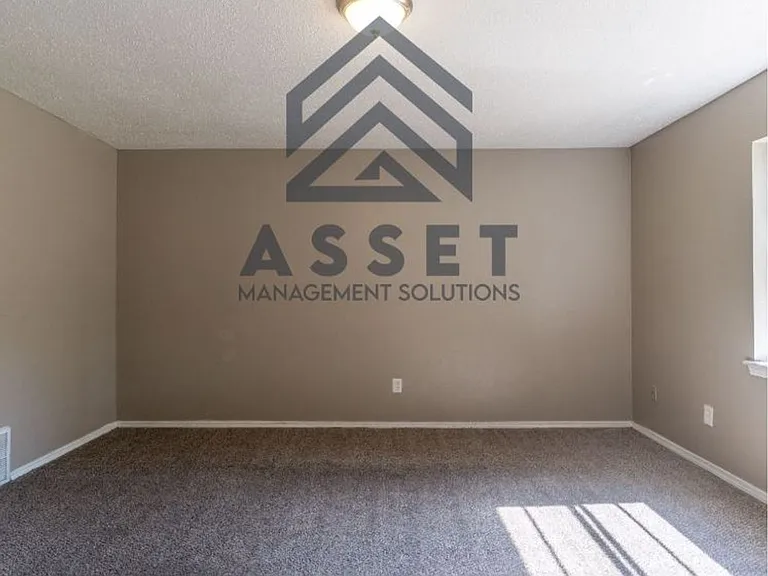 304 W Campbell Dr — Photo 14