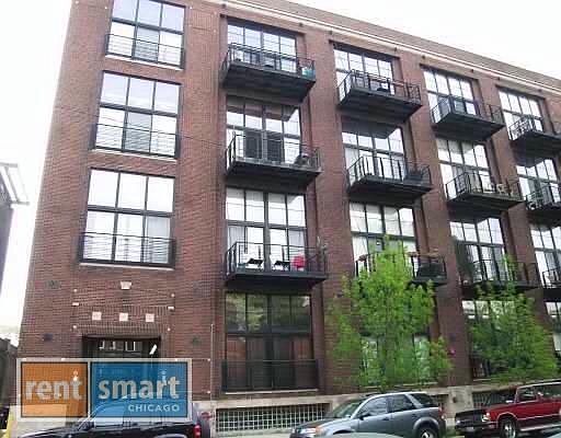 1st image of 1935 N Fairfield Ave APT 310
