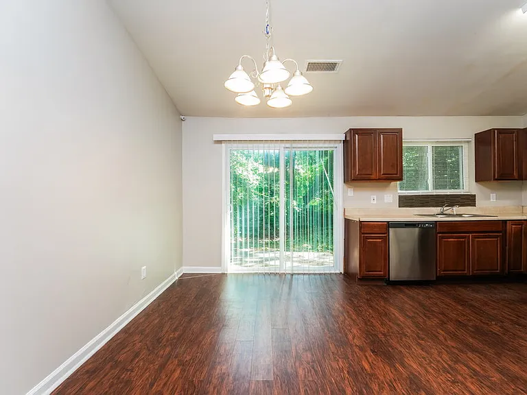 5394 Greenhedge Ct — Photo 8