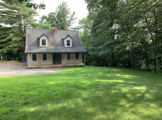 40 Rowley Hill Rd, Sterling, MA 01564