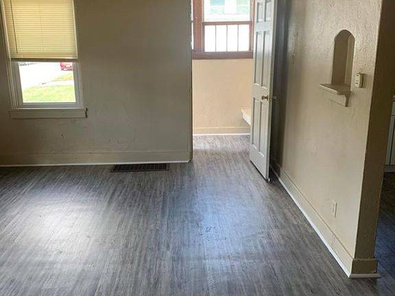 3rd image of 903 N Bailey St #903