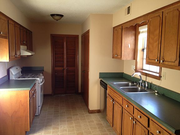 5th image of 5800 Macinness Dr