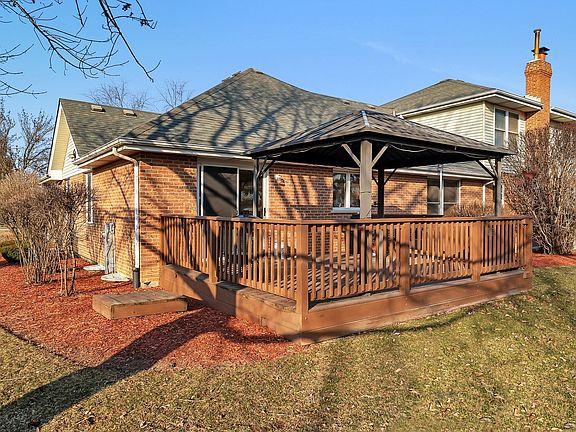 5th image of 7685 Thistlewood Ln