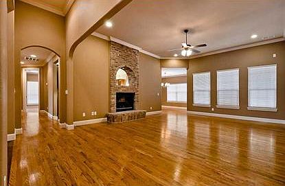 4th image of 5708 S Chanberry Ln