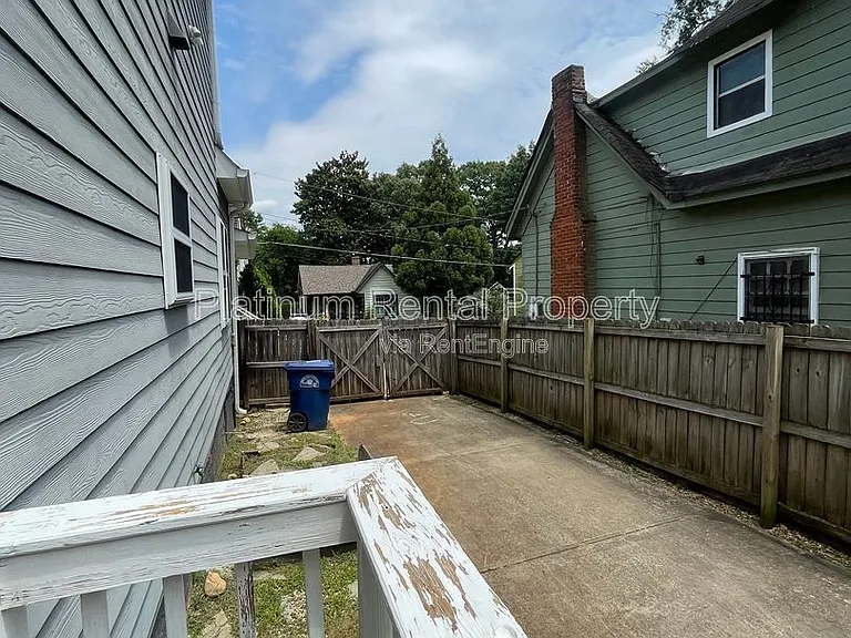 149 Dahlgren St SE — Photo 29