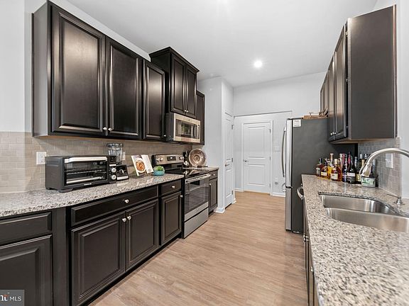 4th image of 30081 Plantation Dr Unit B4-1