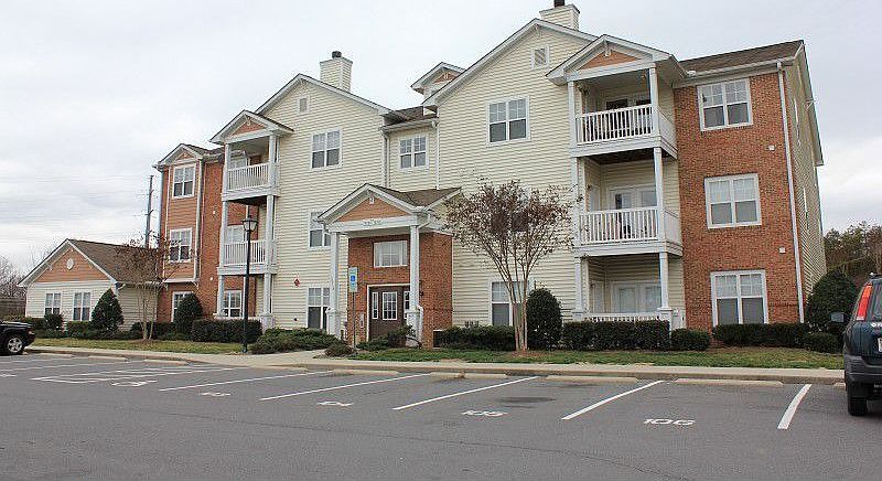 1st image of 10740 Hill Point Ct