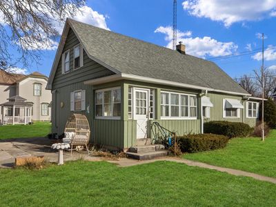 1004 Madison STREET, Lake Geneva, WI, 53147