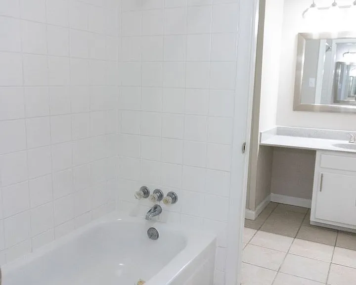 Stone Brooke Apartments Homes — Photo 60