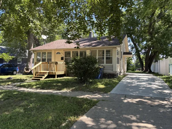 1339 Hutton St, Des Moines, IA 50316