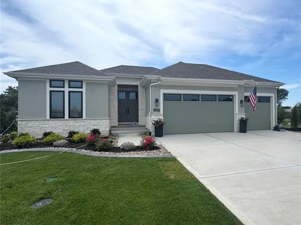 15597 W 168th Pl, Olathe, KS 66062