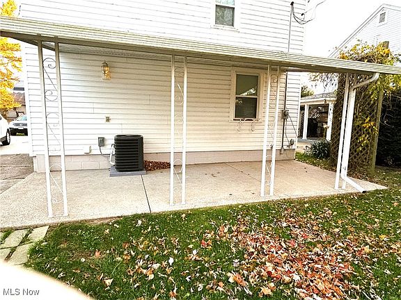 2nd image of 2805 Garfield Blvd