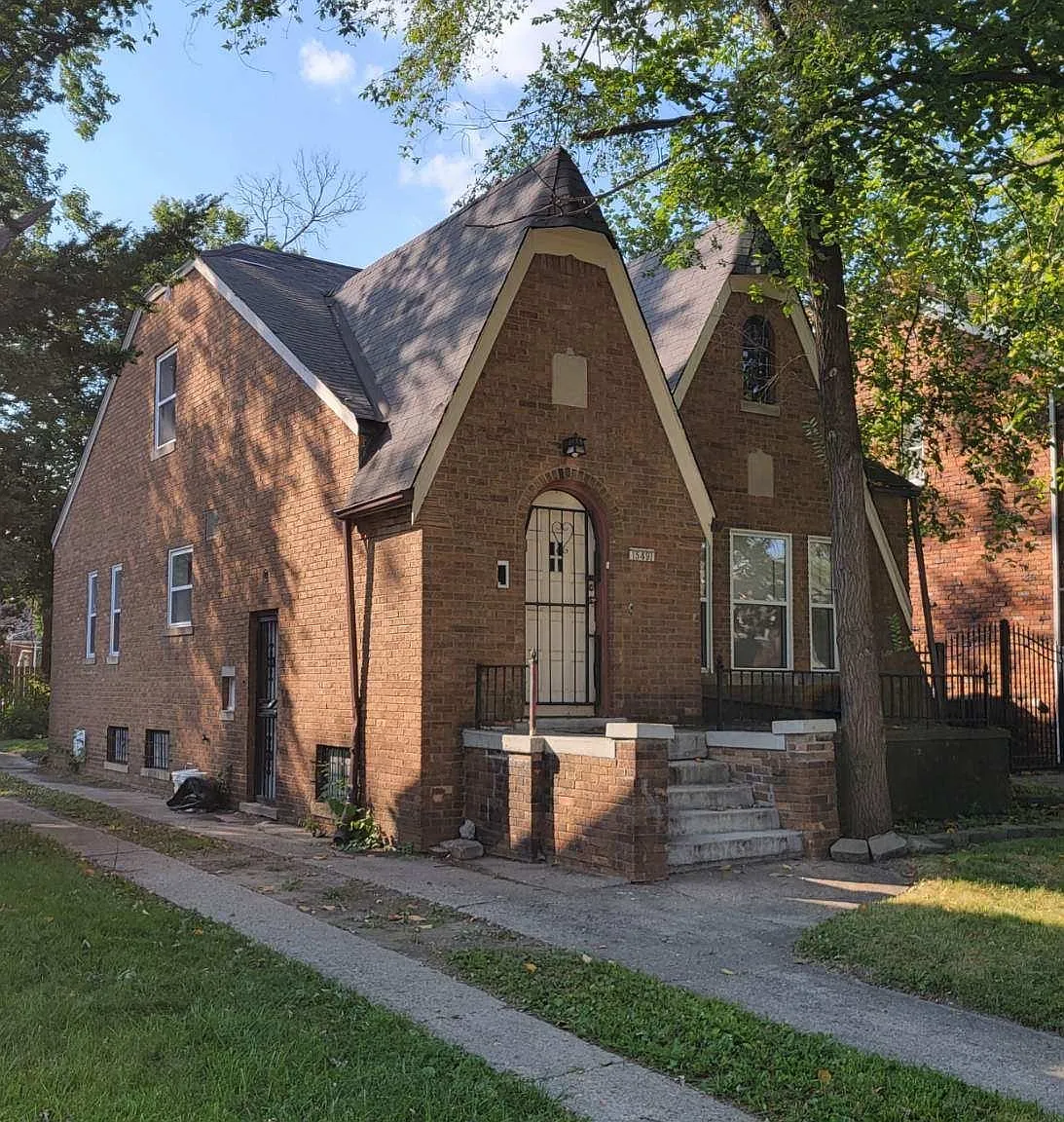 15491 Sussex - 1 — Photo 1
