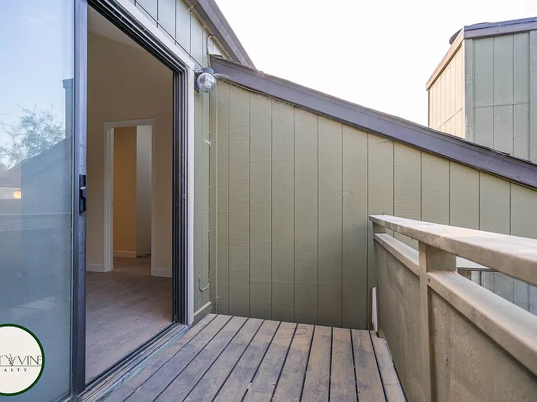 2705 Subec Ln — Photo 13