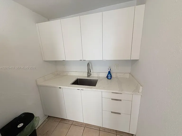 1612 Harrison St #5 — Photo 5