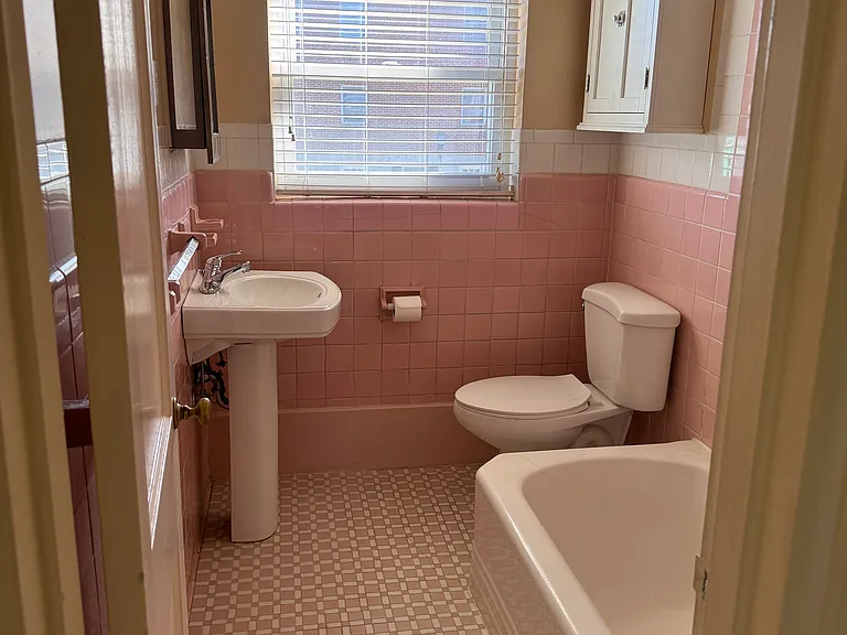 501 Milledge Rd #19C — Photo 2