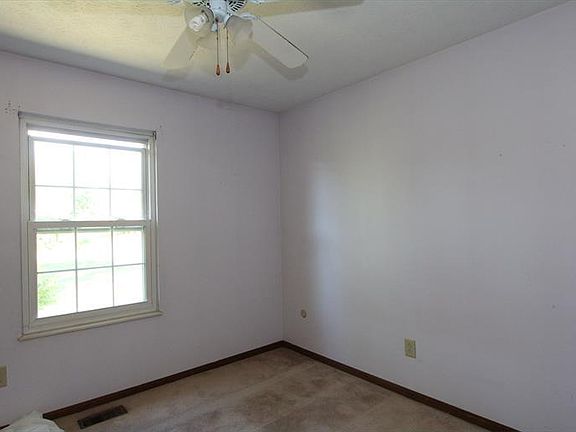 5th image of 9617 Yorkridge Ct