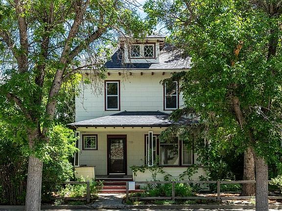 2nd image of 118 N Yellowstone St