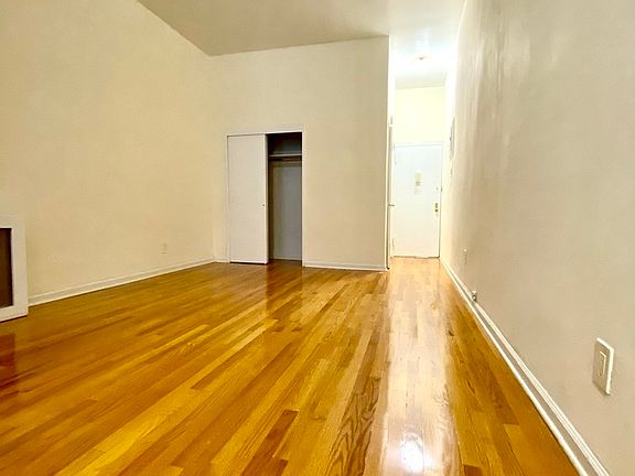 3rd image of 433 E 83rd St APT 1C