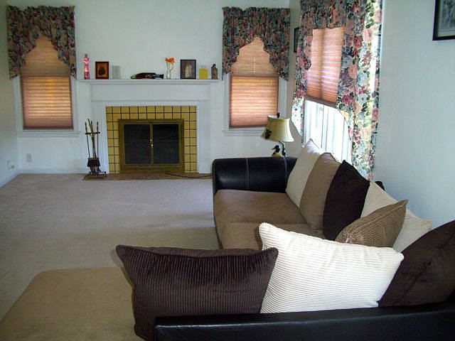 2nd image of 2009 Sunnyside Ave