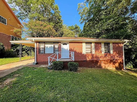2884 Meadowview Dr — Photo 1