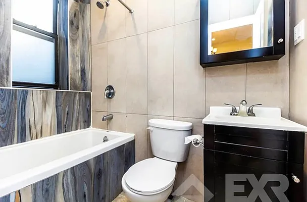 Rented by EXR | media 5